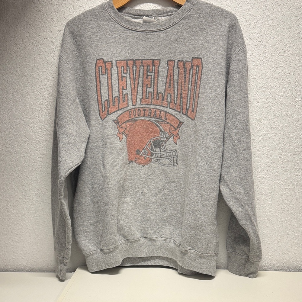 Cleveland Football Crewneck Sweater - Gray